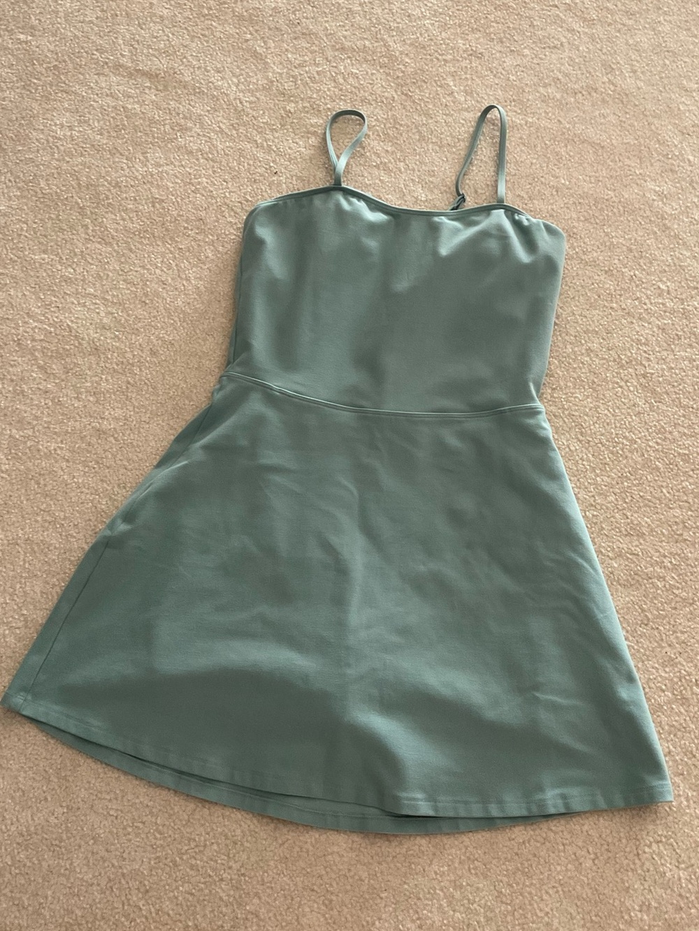 ALO Yoga Tennis Dress in Botanical Green - Picture 2 of 5